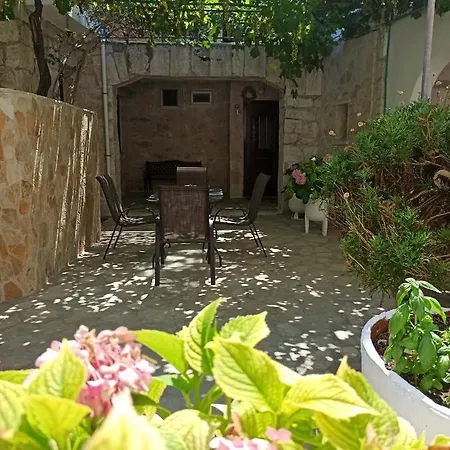 Poseidon Apartment