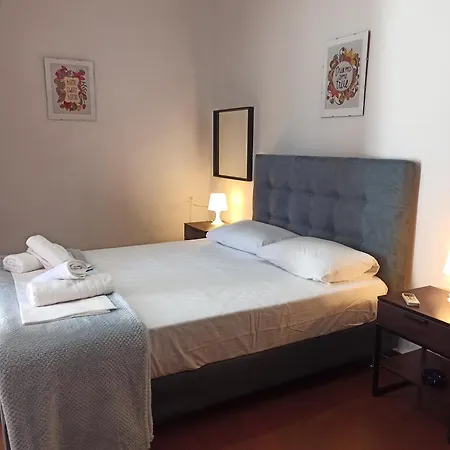 Poseidon Apartment *