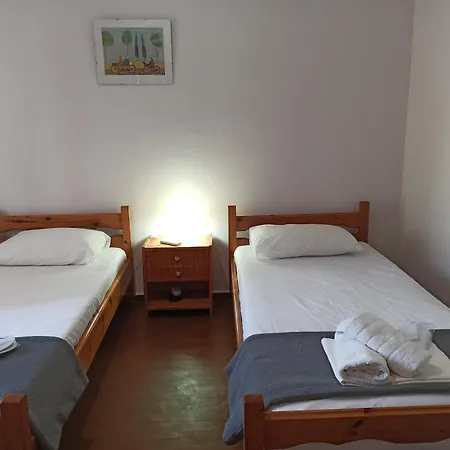 Poseidon Apartment *