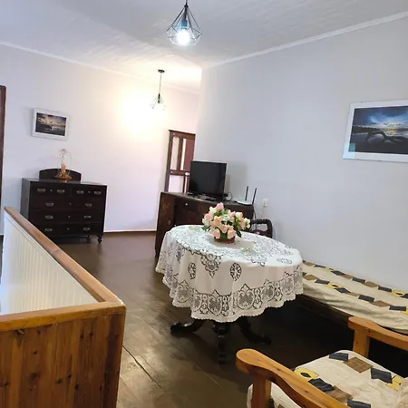 Poseidon Apartment *