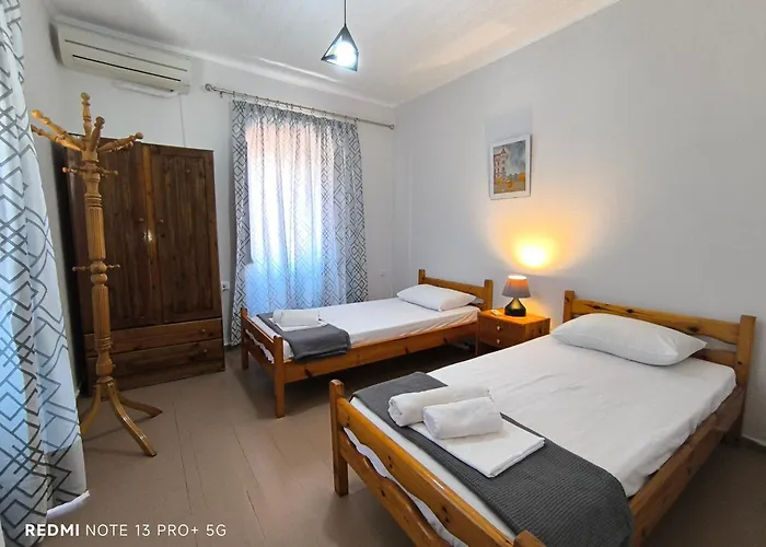 Poseidon Apartment *